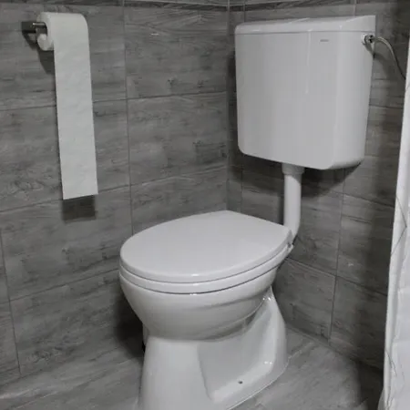 Aparthotel Aqfel Airport Panzio *