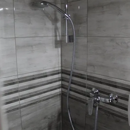 Aparthotel Aqfel Airport Panzio *
